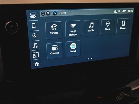 Used 2025 Honda Prologue Touring image 17