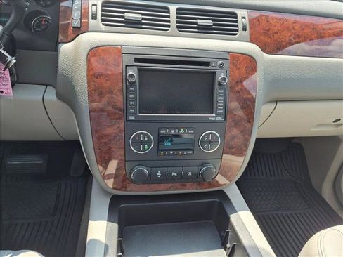 Used 2011 Chevrolet Tahoe LT AWD/4WD image 13