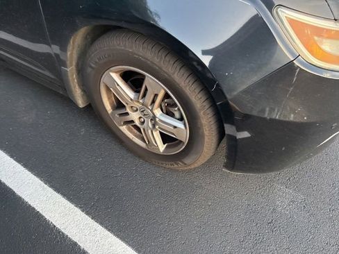 Used 2011 Honda Odyssey Touring image 2