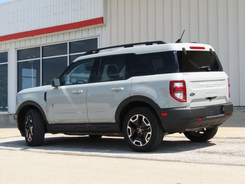 Used 2023 Ford Bronco Sport Outer Banks AWD/4WD image 10
