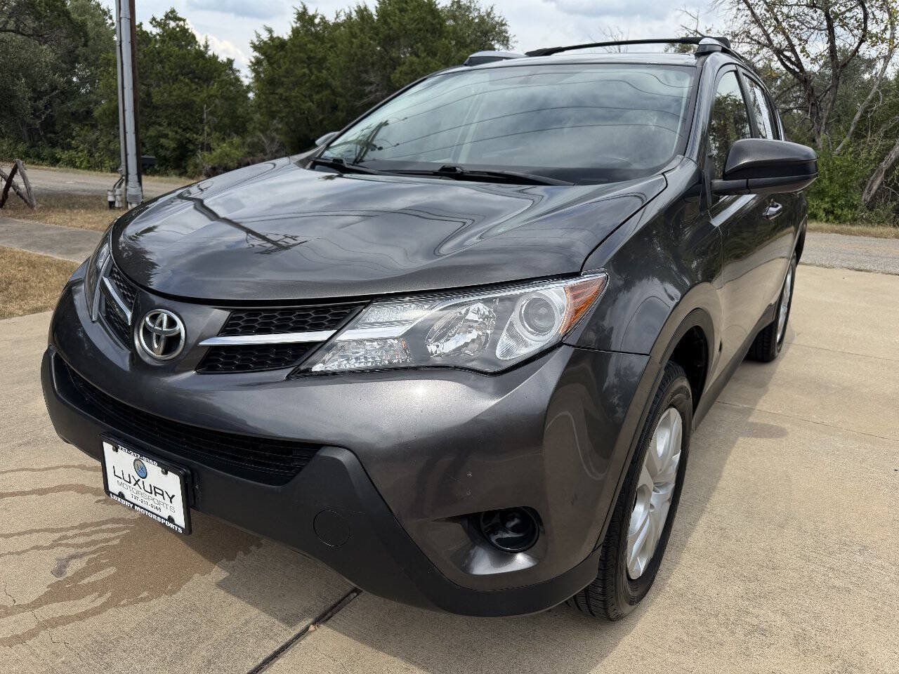 Used 2013 Toyota RAV4 LE FWD image 6