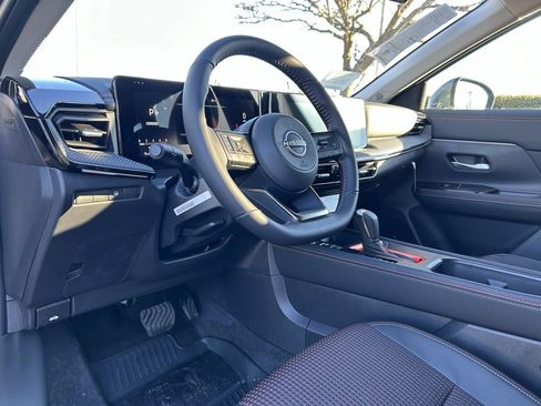 New 2025 Nissan Kicks SR w/ Illumination Package image 11