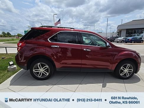 Used 2017 Chevrolet Equinox Premier w/ Enhanced Convenience Package AWD/4WD image 14