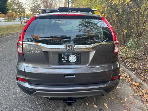 Used 2015 Honda CR-V LX image 10