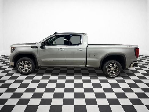 New 2026 GMC Sierra 1500 SLE image 5