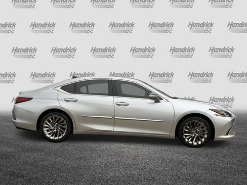 Certified 2025 Lexus ES 350 w/ Ultra Luxury Package image 11