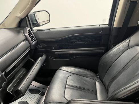 Used 2018 Ford Expedition Max Platinum AWD/4WD image 41