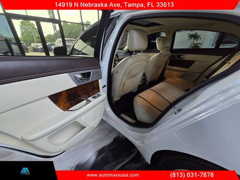 Used 2015 Jaguar XF Sport RWD image 30