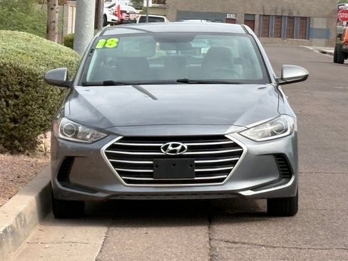 Used 2018 Hyundai Elantra SEL FWD image 2