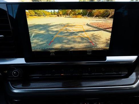 Used 2023 Chevrolet Silverado 1500 RST w/ Z71 Off-Road Package image 22