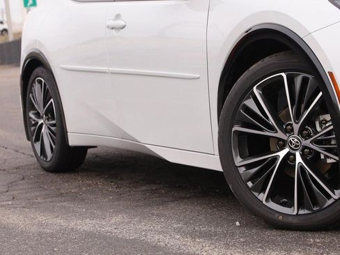 New 2026 Toyota Prius XLE image 3