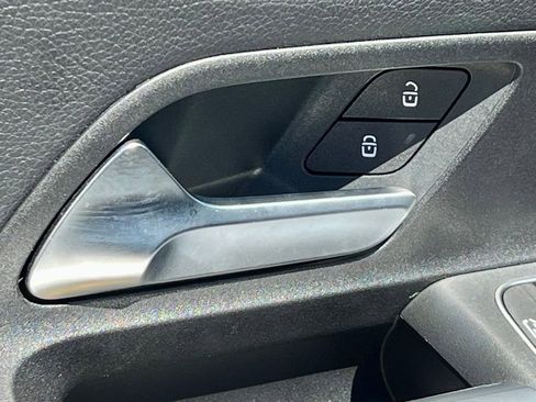 Certified 2023 Mercedes-Benz GLB 250 4MATIC image 34