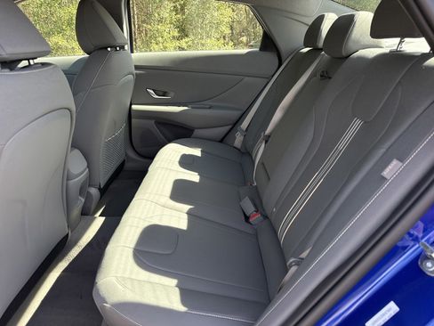 New 2026 Hyundai Elantra SEL Sport FWD image 12