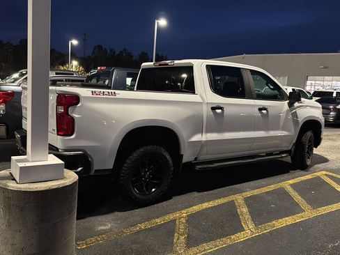 Used 2023 Chevrolet Silverado 1500 LT Trail Boss w/ Protection Package image 7