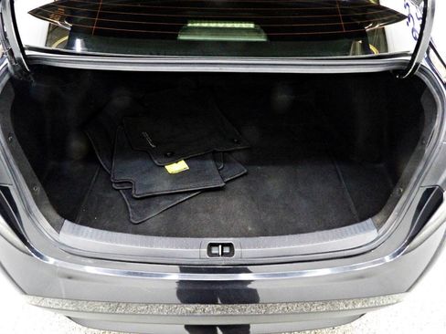 Used 2022 Toyota Corolla LE FWD image 13