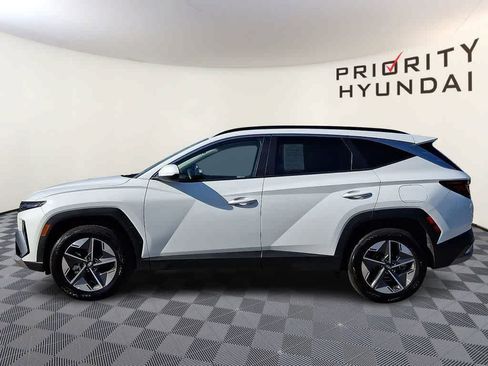 Used 2025 Hyundai Tucson SEL AWD/4WD image 7
