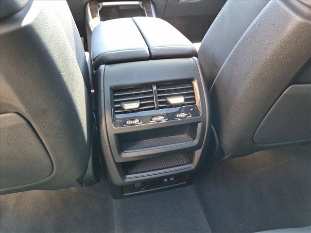 Used 2025 BMW X5 xDrive40i w/ Premium Package AWD/4WD image 18