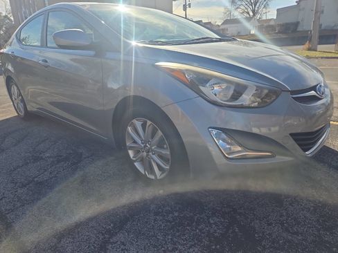 Used 2014 Hyundai Elantra SE w/ Option Group 02 image 13