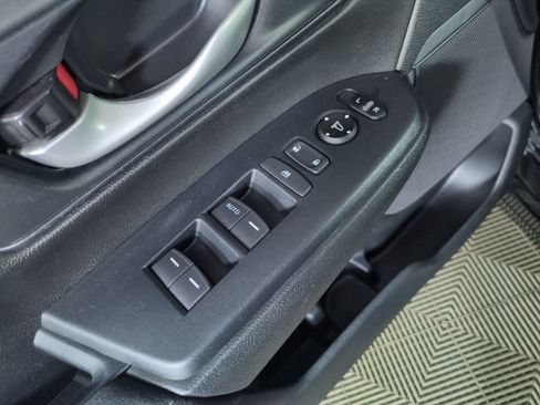 Used 2019 Honda CR-V LX image 13