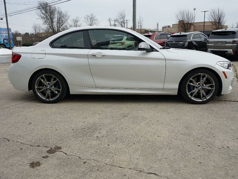 Used 2015 BMW M235i Coupe image 4