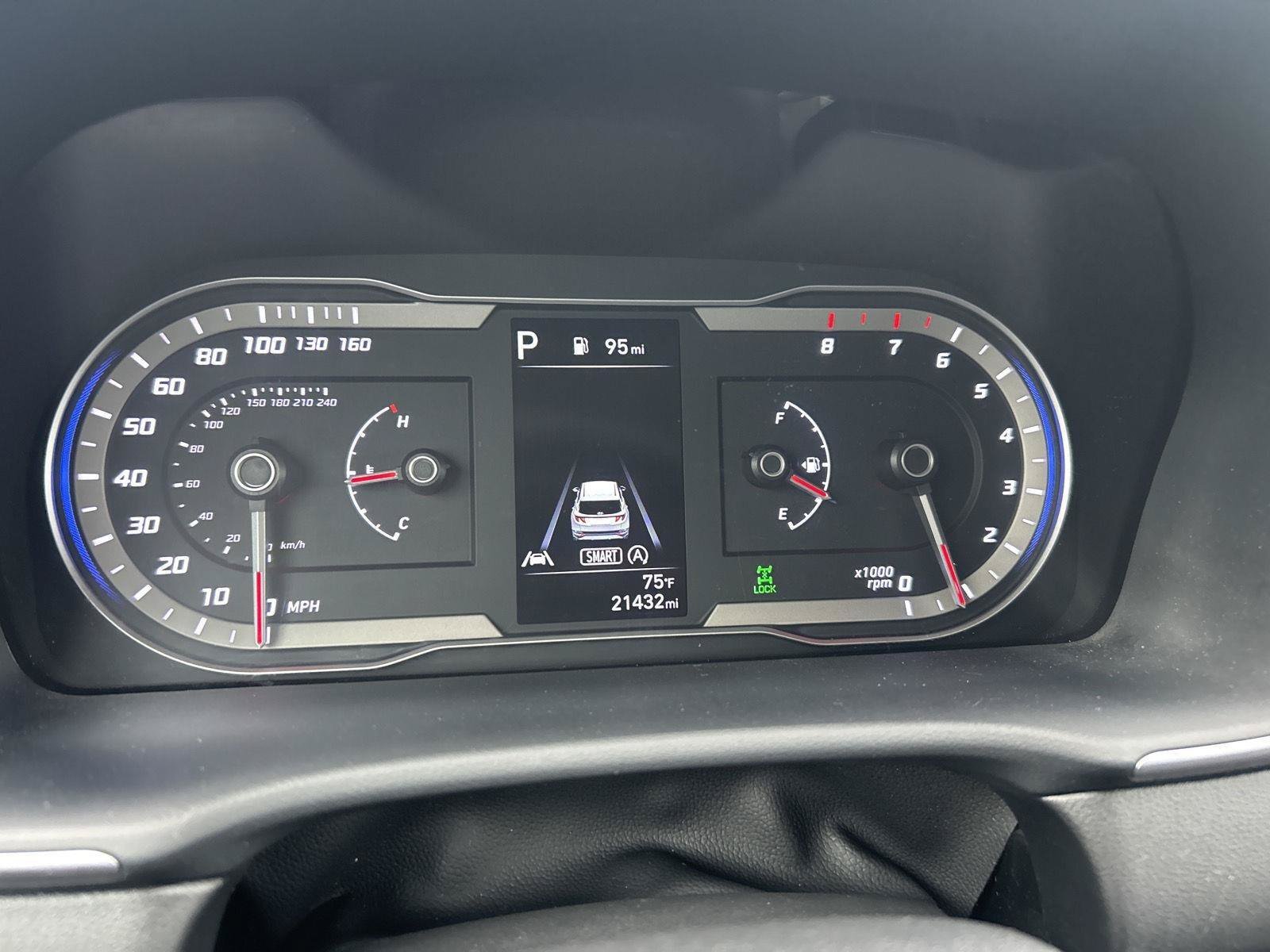 Used 2023 Hyundai Tucson SE AWD/4WD image 2