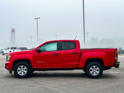 Used 2020 GMC Canyon 2WD Crew Cab w/ Convenience Package image 5