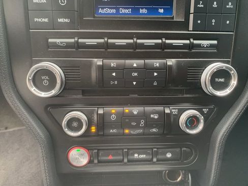 Used 2018 Ford Mustang Coupe RWD image 15