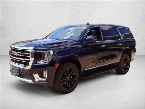 Used 2023 GMC Yukon SLT w/ SLT Premium Package AWD/4WD image 6