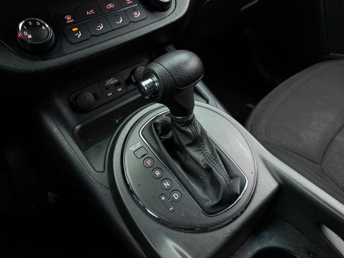 Used 2013 Kia Sportage LX w/ Convenience Pkg image 22