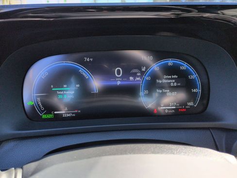 Used 2023 Toyota Crown XLE image 21