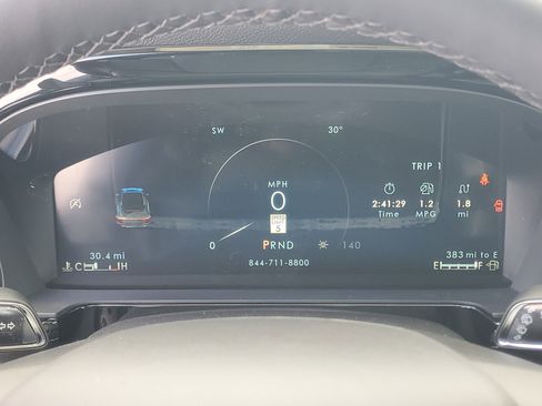 New 2026 Lincoln Corsair Premiere image 19