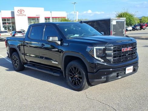 Used 2025 GMC Sierra 1500 Elevation w/ Elevation Premium Package AWD/4WD image 2