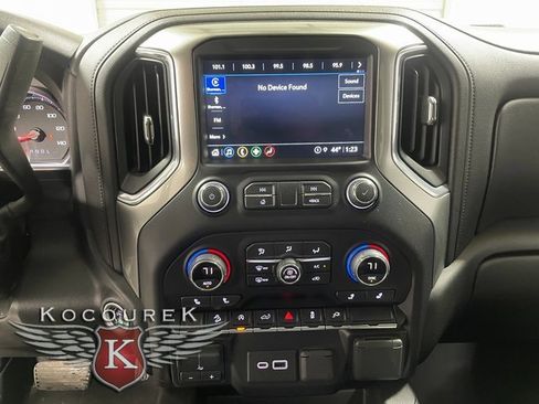 Used 2021 Chevrolet Silverado 1500 RST image 16