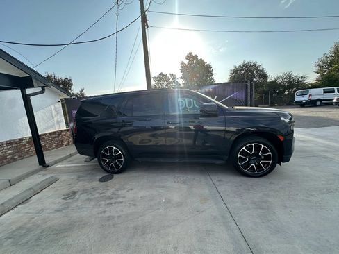 Used 2021 Chevrolet Tahoe RST w/ Luxury Package RWD image 6