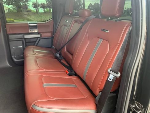 Used 2022 Ford F250 Platinum w/ FX4 Off-Road Package AWD/4WD image 11