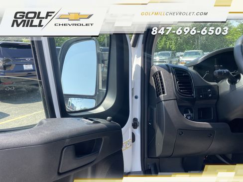 Used 2025 RAM ProMaster 2500 w/ Convenience Group FWD image 13