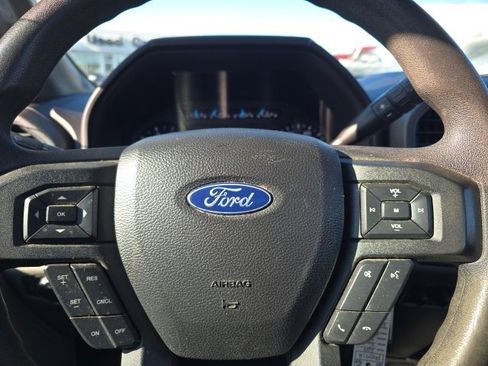 Used 2019 Ford F250 XL w/ STX Appearance Package image 3