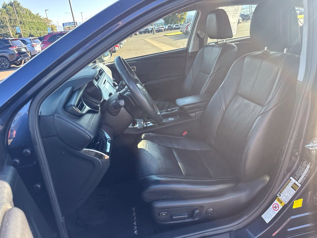 Used 2015 Toyota Avalon Limited FWD image 10