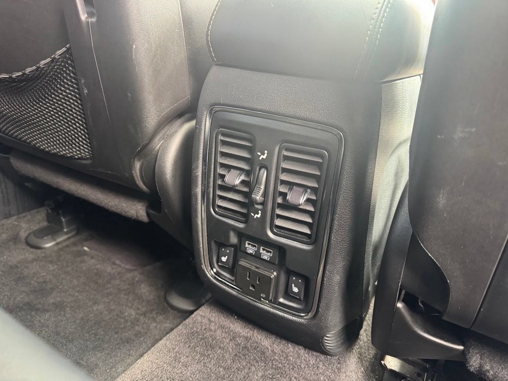 Used 2015 Jeep Grand Cherokee Limited AWD/4WD image 21