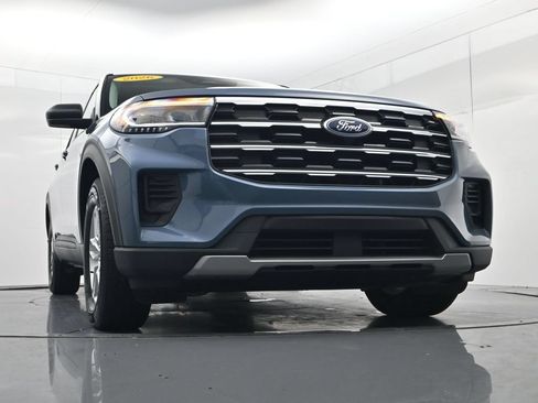 Used 2026 Ford Explorer Active AWD/4WD image 35
