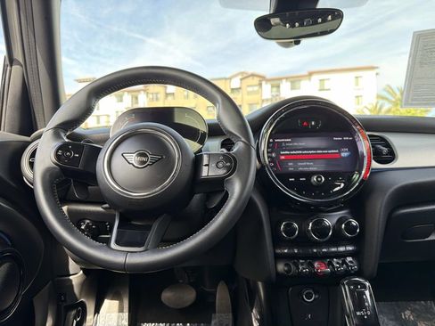 Used 2022 MINI Cooper S FWD image 7