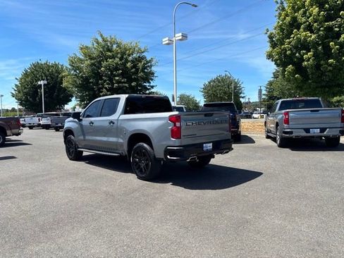 Used 2024 Chevrolet Silverado 1500 LT Trail Boss w/ Convenience Package II AWD/4WD image 3