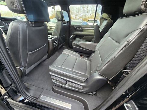 Used 2021 GMC Yukon XL Denali w/ LPO, Illumination Package image 33