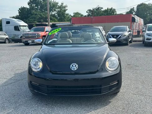 Used 2013 Volkswagen Beetle 2.5 70's Edition FWD image 10