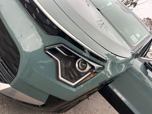 Used 2023 Kia Niro Wind image 37