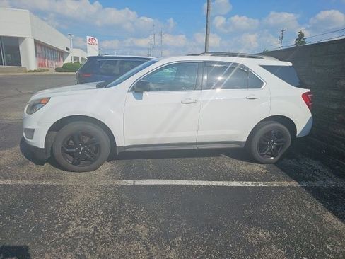 Used 2017 Chevrolet Equinox LT w/ Sport Edition FWD image 5