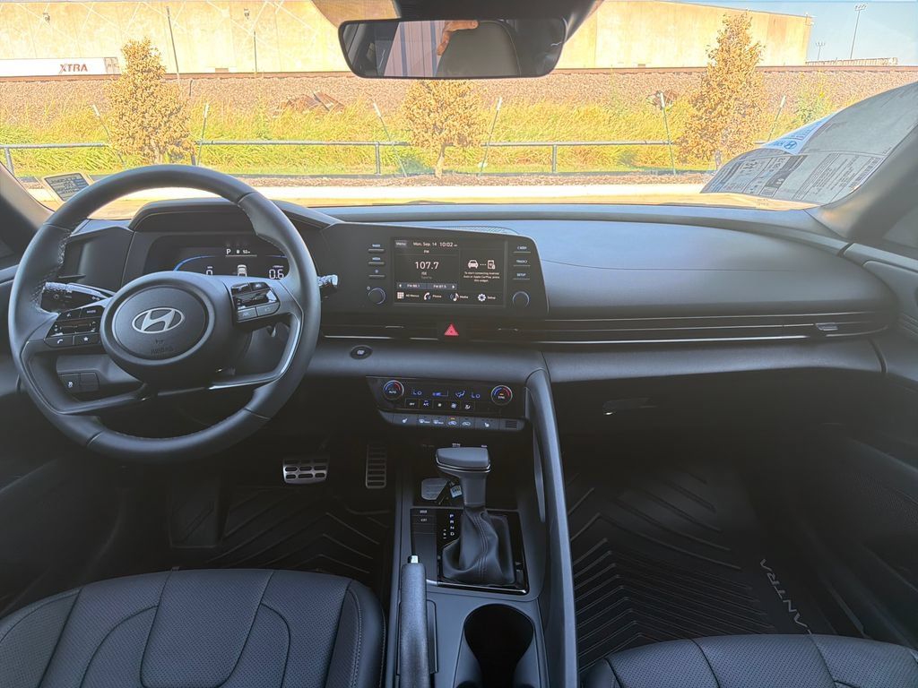 New 2026 Hyundai Elantra SEL Sport FWD image 20