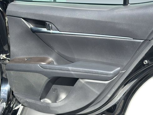 Used 2024 Toyota Camry SE FWD image 15