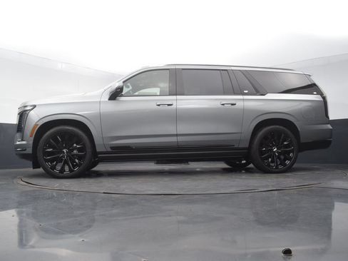 New 2026 Cadillac Escalade ESV Platinum Sport w/ LPO, ONYX Package AWD/4WD image 52