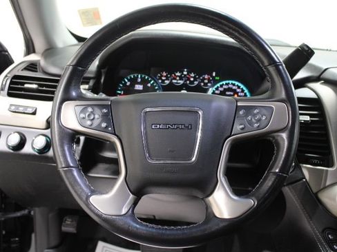 Used 2019 GMC Yukon Denali w/ Denali Ultimate Package image 37